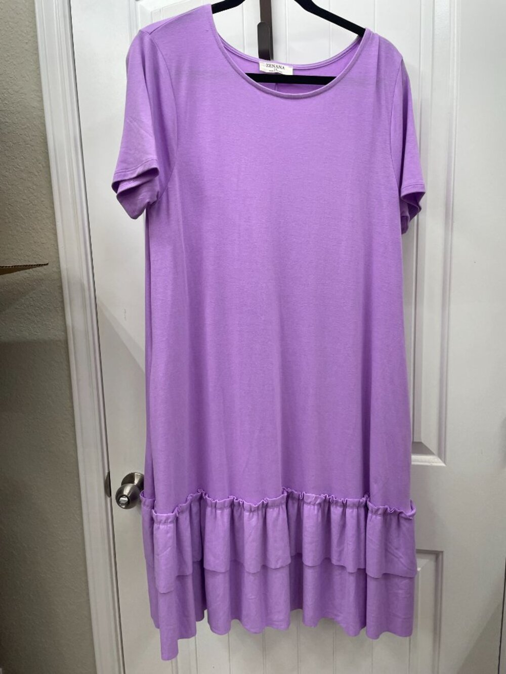 NEW! Zenana Plus Short Sleeve Round Neck Ruffle Hem Dress Lavender 1X - Picture 2 of 9